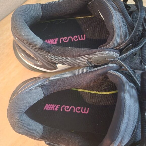 Nike Mens Renew Run 3 Running Shoes Sneakers Lace Up Low Top Black White Size 11 main image 10